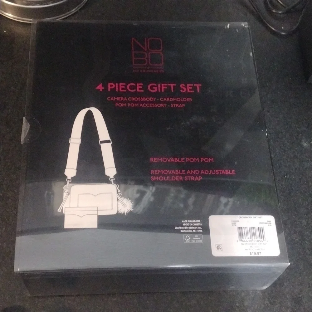 No boundaries Camara crossbody bag and card holder w\strap nwt - Picture 7 of 7